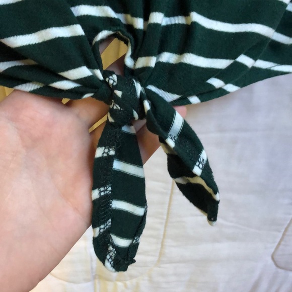 Shein Front Tie Crop Top - Picture 5 of 6